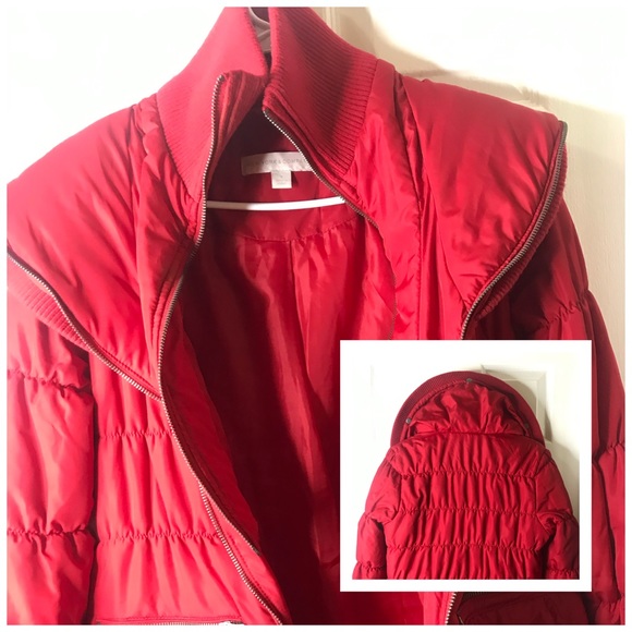 Beautiful coat - Picture 2 of 5